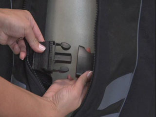 holding trophy airbag gilet fermeture holding trophy airbag gilet fermeture