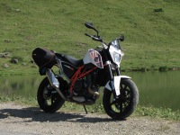 photo KTM Duke 690