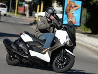 Yamaha X-Max 400