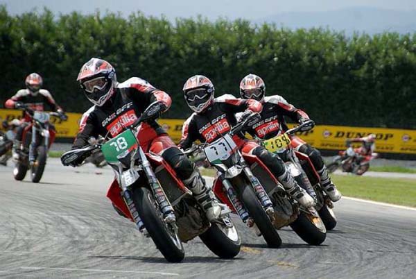 aprilia supermoto cup 4 aprilia supermoto cup 4