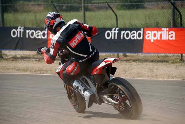 aprilia supermoto cup 8 aprilia supermoto cup 8