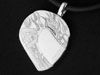 Un pendentif du casque num�ro 41 de Noriyuki Haga