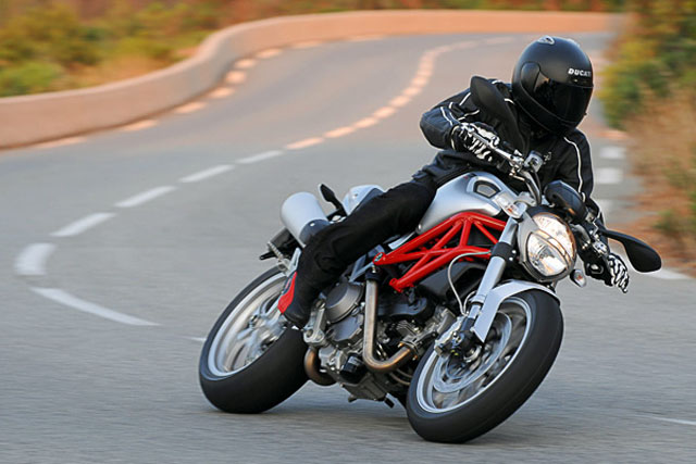 ducati 1100 monster