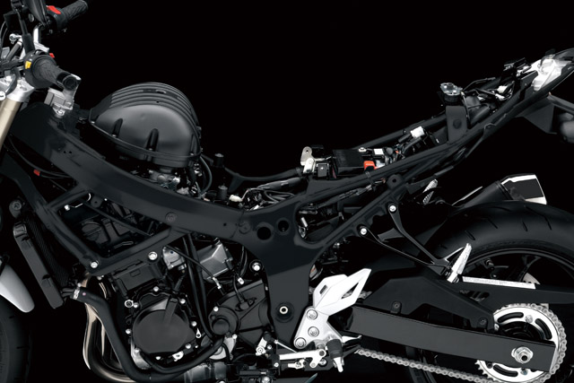 suzuki gsr 750 cadre