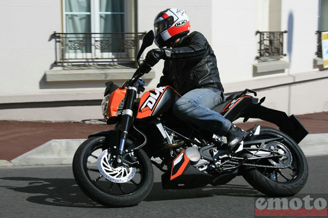 ktm duke 125 2011 ktm duke 125 2011
