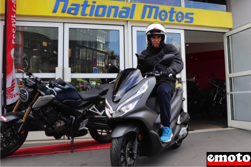 Rencontre National Motos avec Teihoarii et son PCX, teihoarii quitte national motos au guidon de son nouvel honda pcx 125