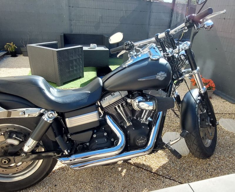 Harley davidson Dyna Fat Bob 2/4