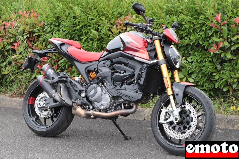 livree speciale pour la ducati monster sp