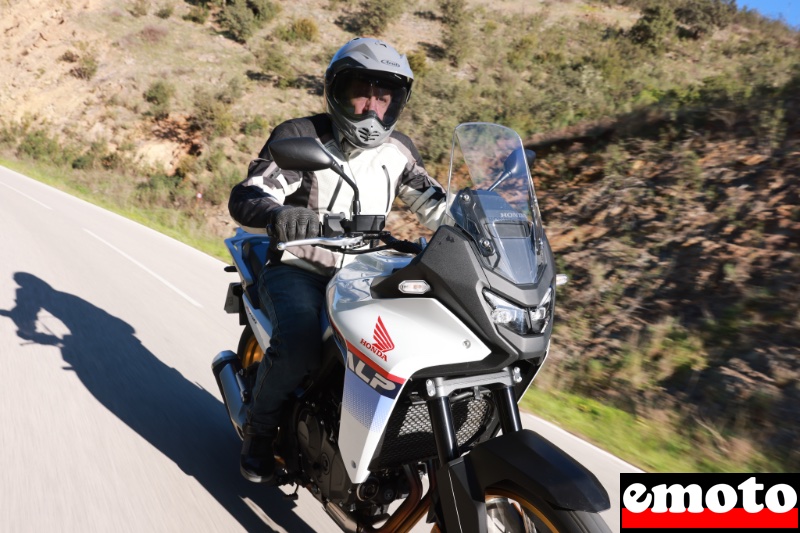 optique inspiree de l africa twin pour la transalp 2025