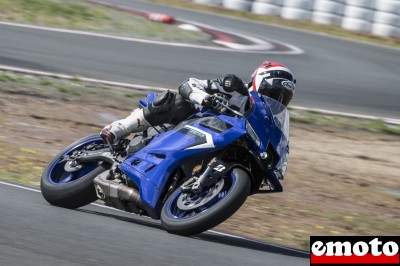 Yamaha R9