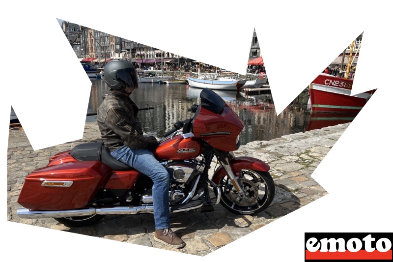 numero 6 harley davidson street glide 2024 sur un port entre la seine et la loire