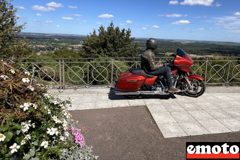 08 sancerre esplanade porte cesar avec vue sur la loire