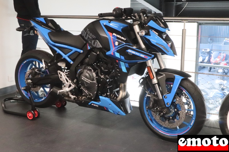 suzuki gsx 8s